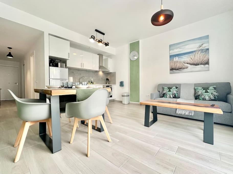 El Palmito en Corralejo Centro, Terraza privada, Cocina completa y Wifi