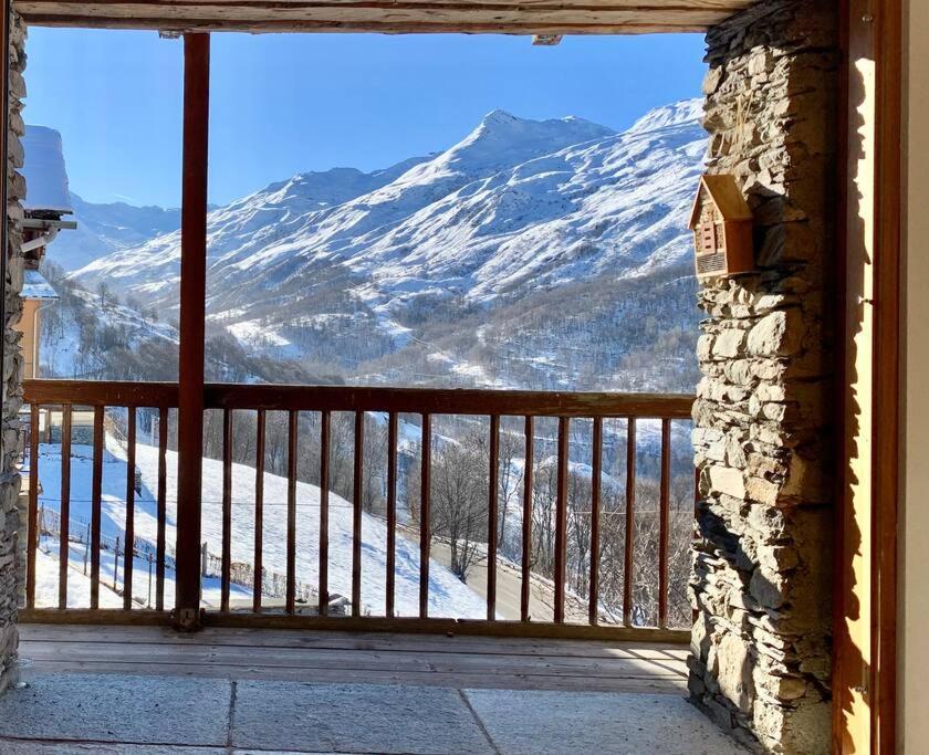 Spacieux Chalet Authentique dans les 3 Vallées взимку