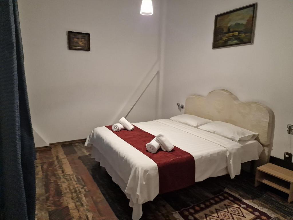 ULLYSSES GUEST HOUSE - Resim 14