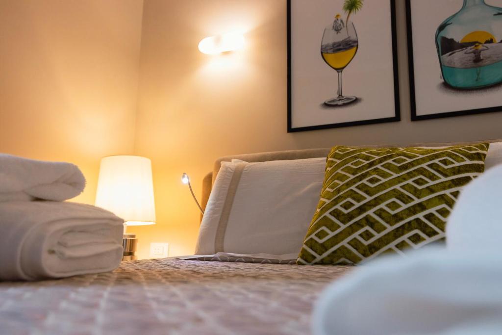 A bed or beds in a room at A.M. LUXURY HOME IN PUERTO RICO