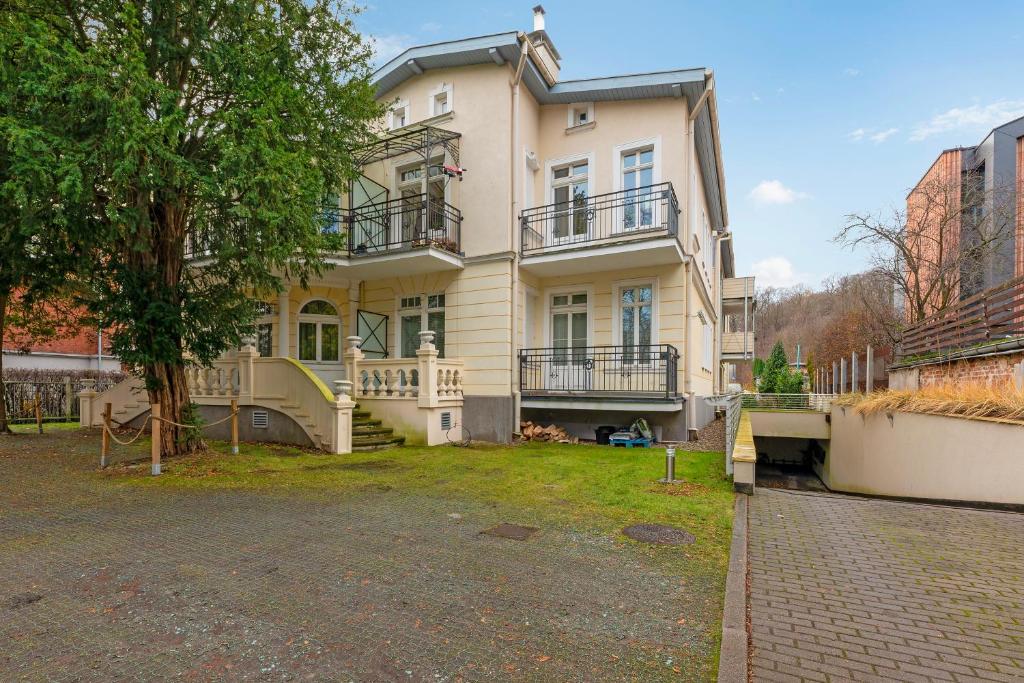 Budova, v ktorej sa apartmán nachádza
