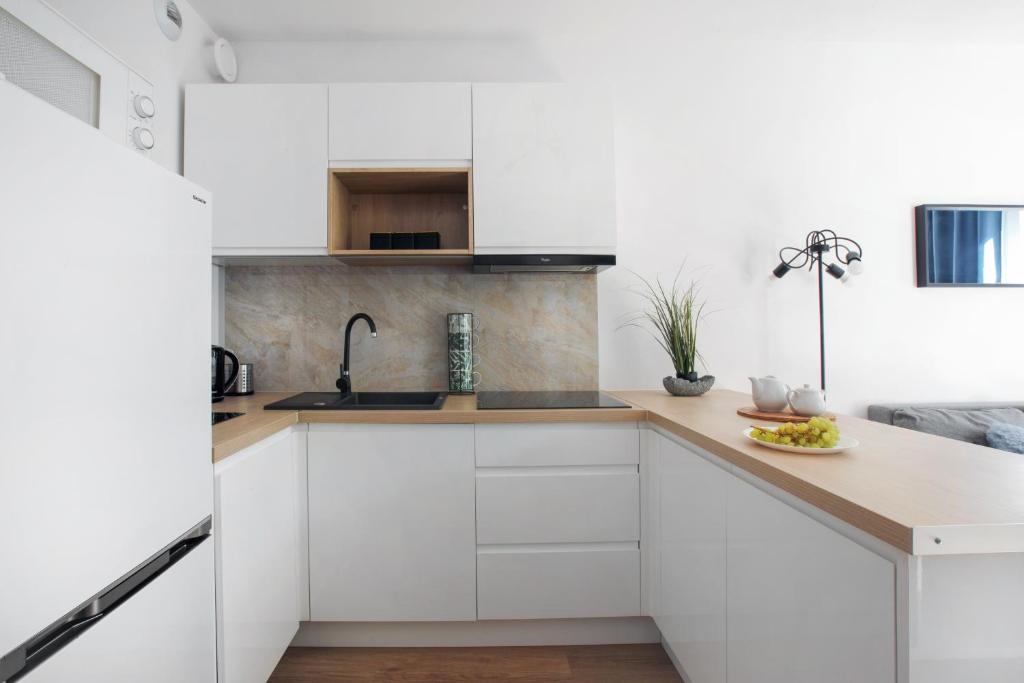 Komfortowy apartament z balkonem i parkingiem - 4