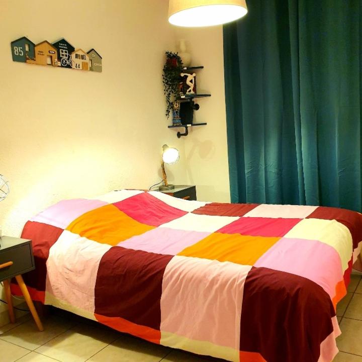 Postel nebo postele na pokoji v ubytování Jolie charmant T3 refait à neuf à Marseille