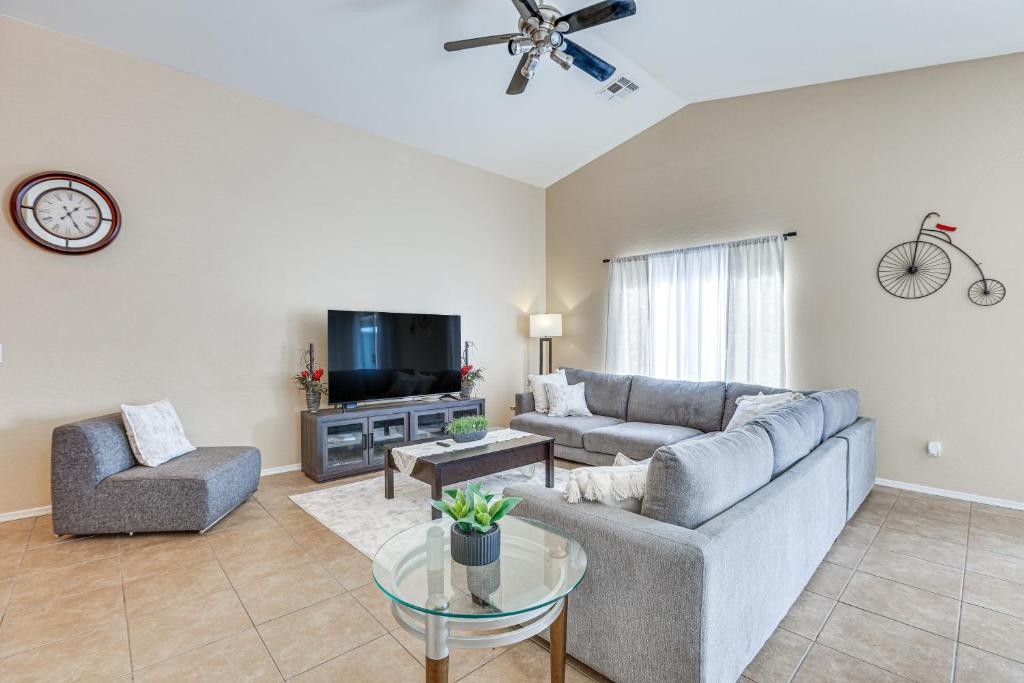 El Mirage Vacation Rental with Private Fire Pit!, El Mirage (updated