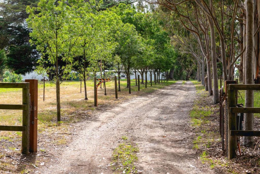 The Dairy Cottage Farm Stay, Tyabb (updated prices 2024)