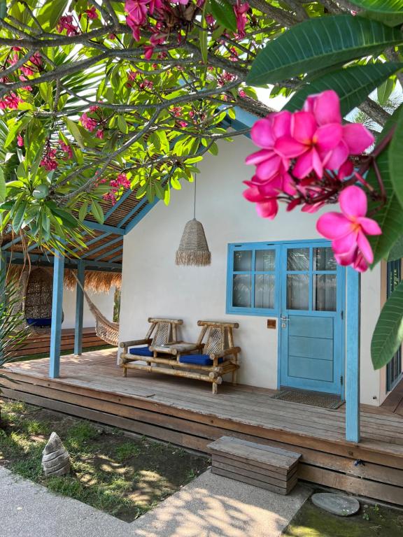 Captain Goodtimes - 1