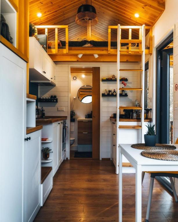 Kuchyň nebo kuchyňský kout v ubytování Togethernest Glamping