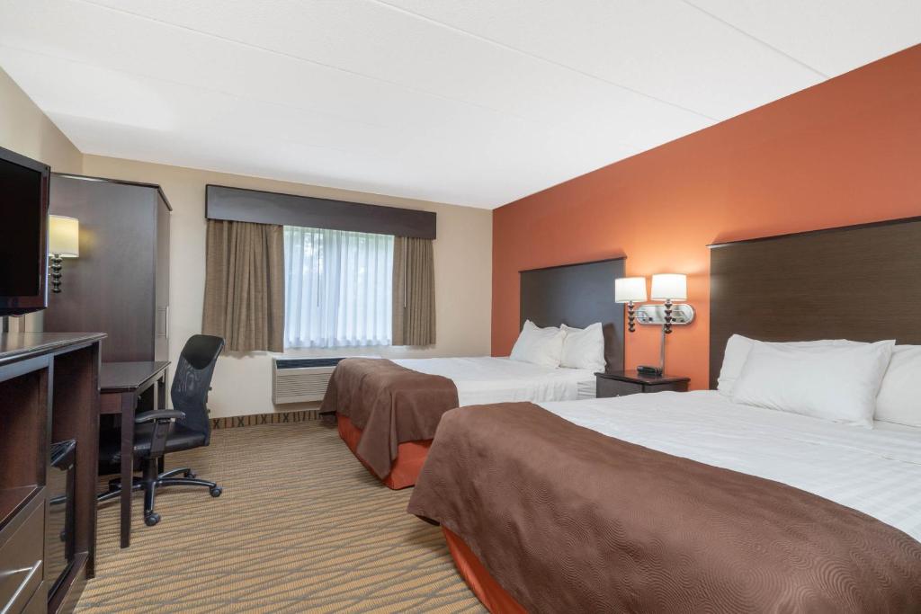 Aspen Hotel Rogers Formerly Americ inn - Deluxe Queen Room