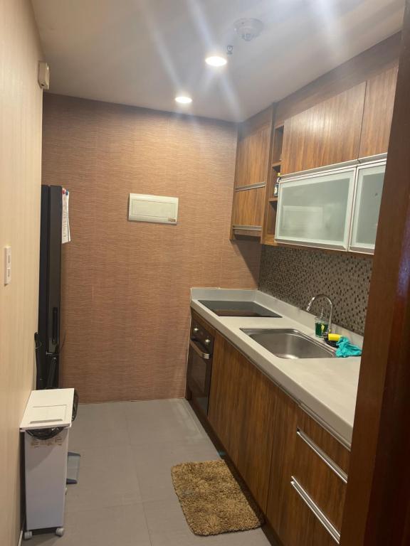 Kuchyň nebo kuchyňský kout v ubytování BSA Twin Tower - Exquisite Stays Private 2BR Rental