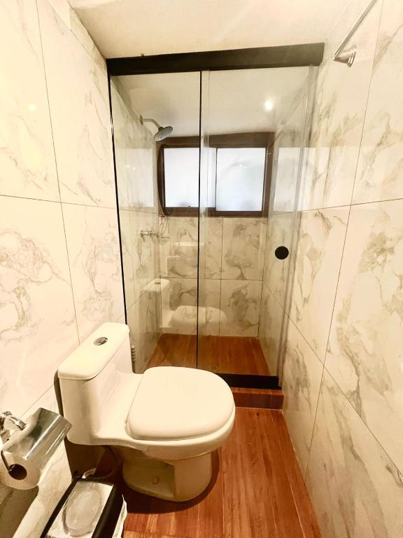 Koupelna v ubytování Hostal María Angola