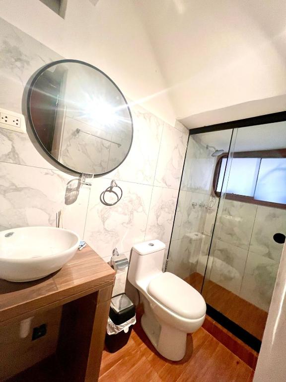 Koupelna v ubytování Hostal María Angola