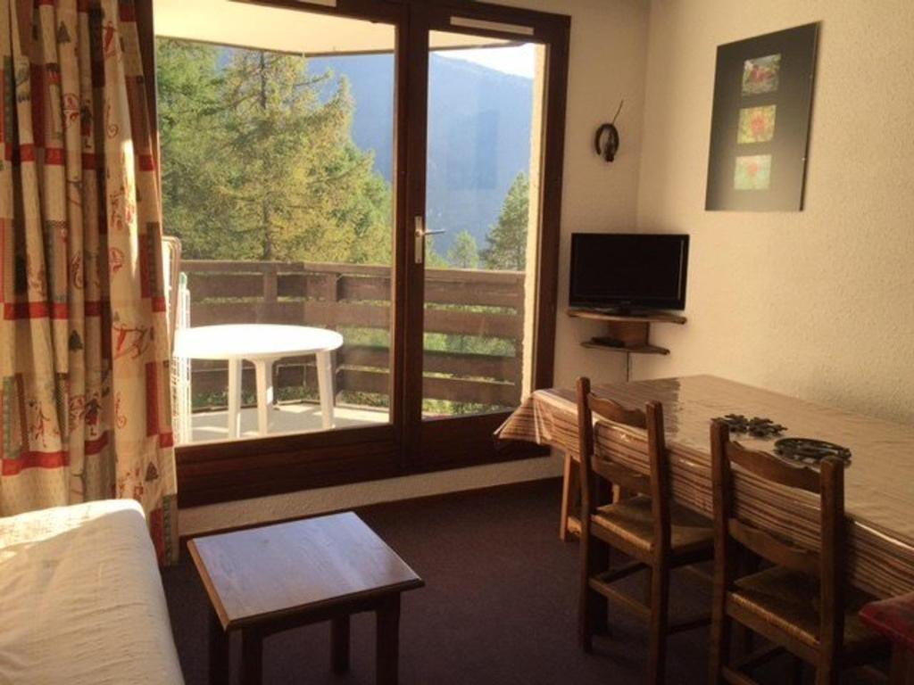 Studio Les Orres 1650 - 4 pers, près des pistes, balcon, animaux admis - FR-1-322-566