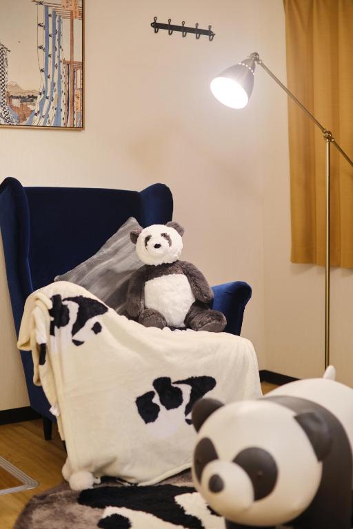 Postel nebo postele na pokoji v ubytování TORA HOTEL Tokyo Ueno 寅ホテル 上野 A