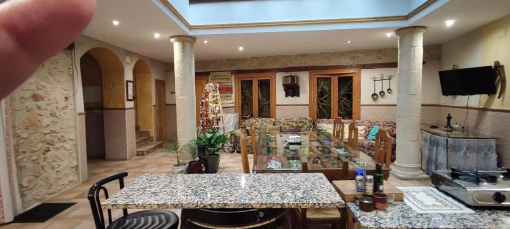 TV a/nebo společenská místnost v ubytování Habitación en Ocaña