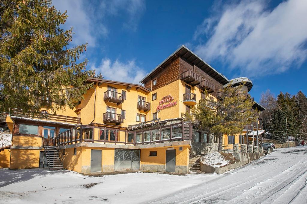 Belvedere Apartments Happy Rentals, Sestriere, Italy
