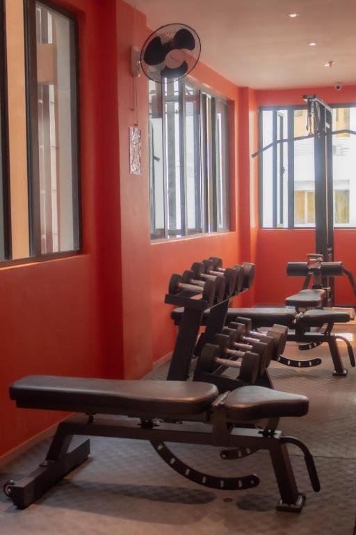 Fitness centrum a/nebo fitness zařízení v ubytování Valentino's Hotel