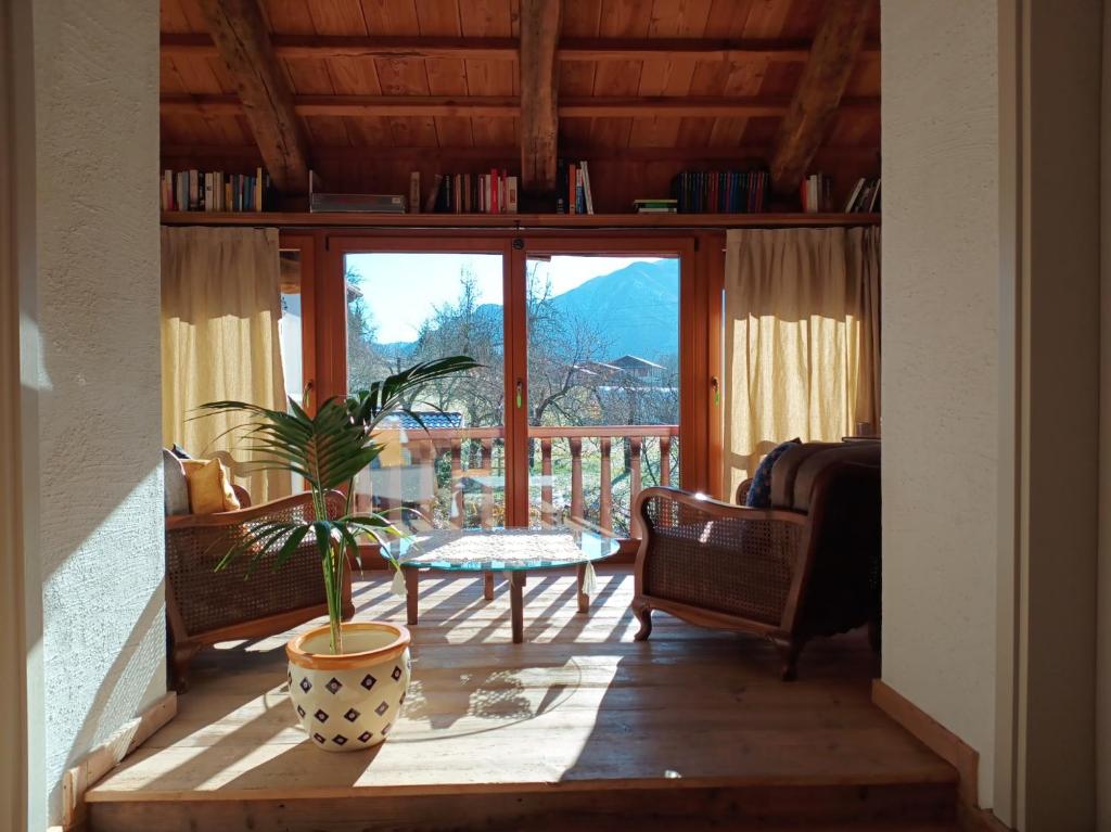 Nespecifikovaný výhled na hory nebo výhled na hory při pohledu z bed and breakfast