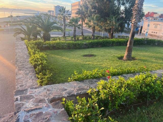Zahrada ubytování 2 Zimmer Wohnung Corniche Nador Sidi Ali- am Meer & Wifi
