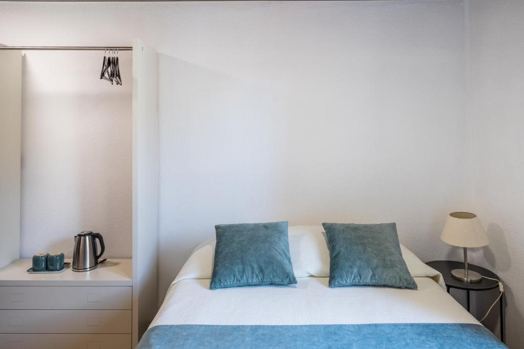 Postel nebo postele na pokoji v ubytování Hotel Rheingerbe