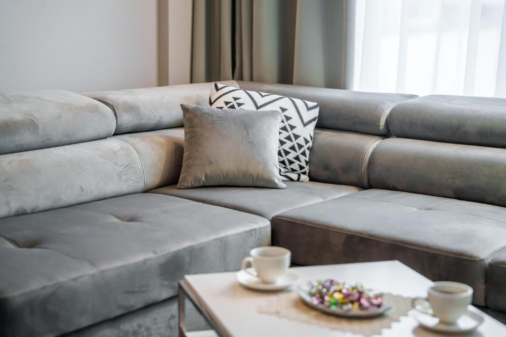 Posedenie v ubytovaní Apartamenty Almar Marine