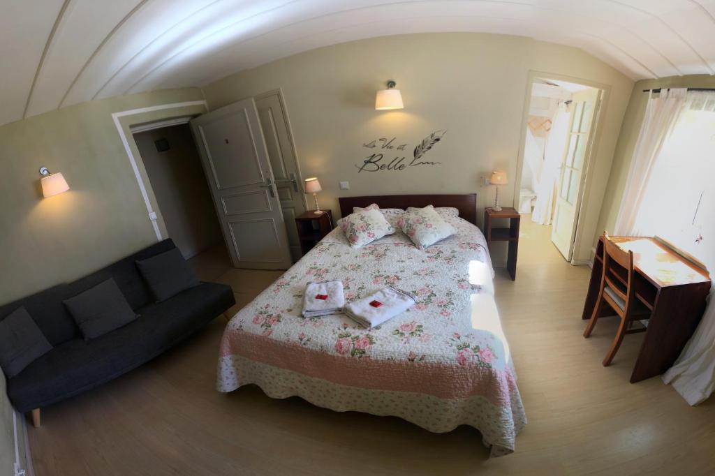 Afbeelding uit fotogalerij van Chez Toon, Bar Déco in Blesle