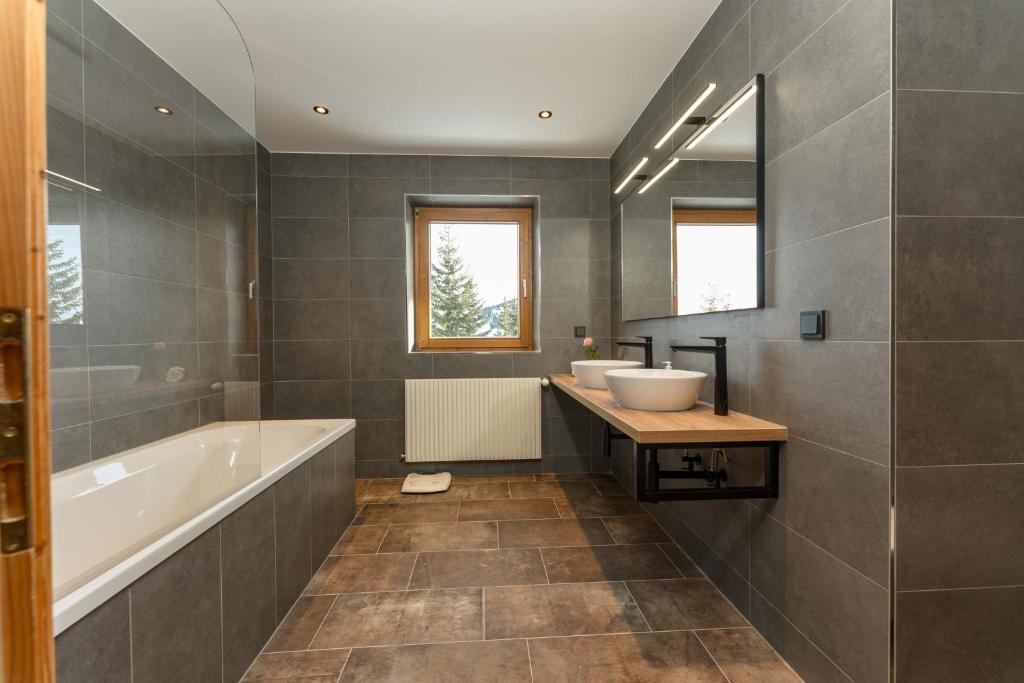 Koupelna v ubytování Bergchalet "Haus Sonja"
