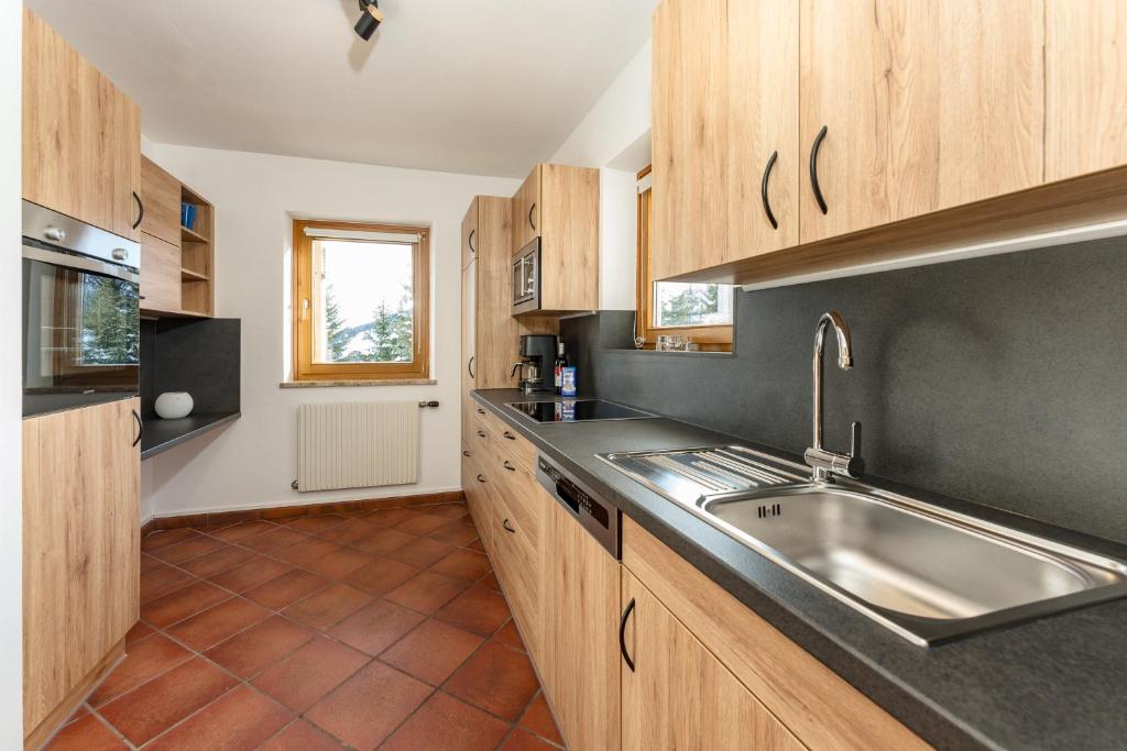 Kuchyň nebo kuchyňský kout v ubytování Bergchalet "Haus Sonja"