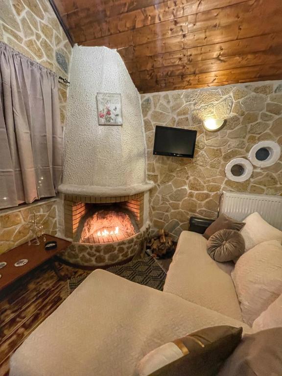 Anilia Guesthouse - Habitación Doble De Lujo Con Balcón