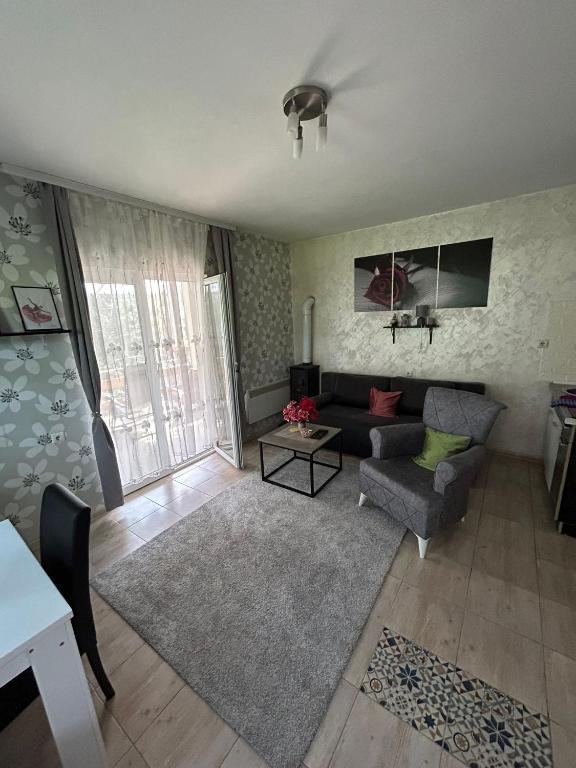 Posezení v ubytování Apartmani Trio