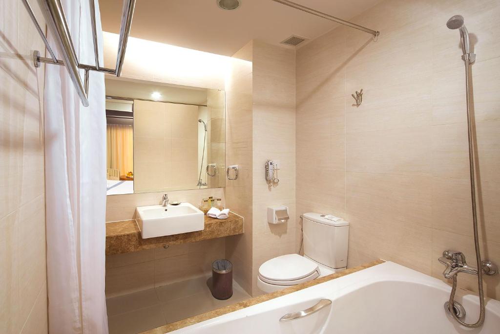 Phòng Deluxe có Giường cỡ King Nhìn ra Một góc Biển