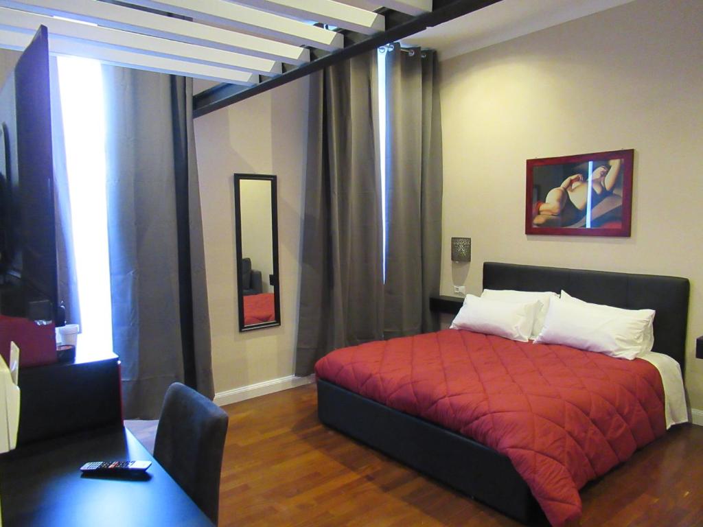 IMPERIAL FORUM RELAIS - Quadruple Room With Private Bathroom