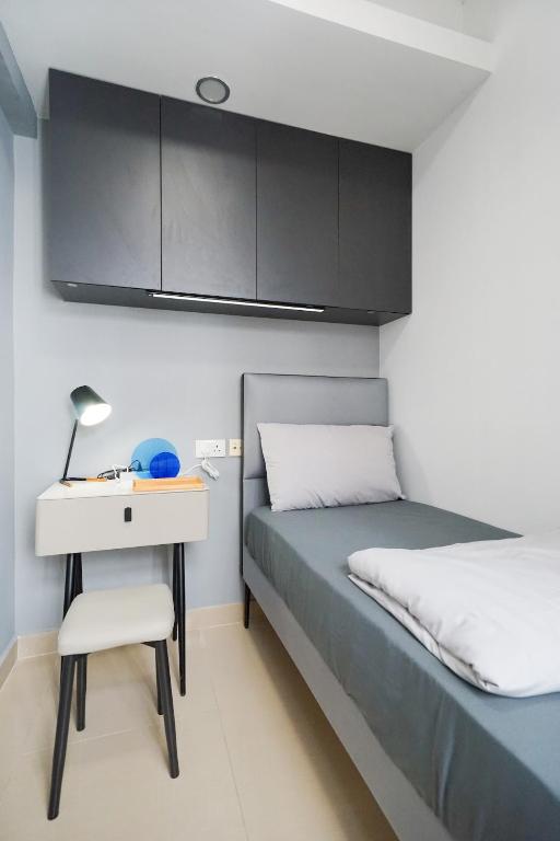 Postel nebo postele na pokoji v ubytování Student Accommodation - 294 Hennessy Road