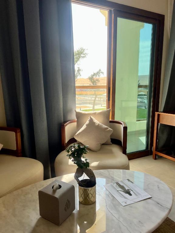 Posezení v ubytování Western Hotel Liwa