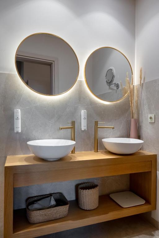 Num Suites & Lofts Athens - Resim 17