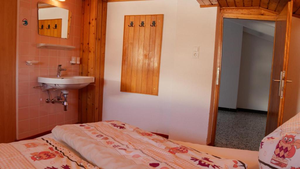 Posteľ alebo postele v izbe v ubytovaní Bio-Bauernhof Zirmhof