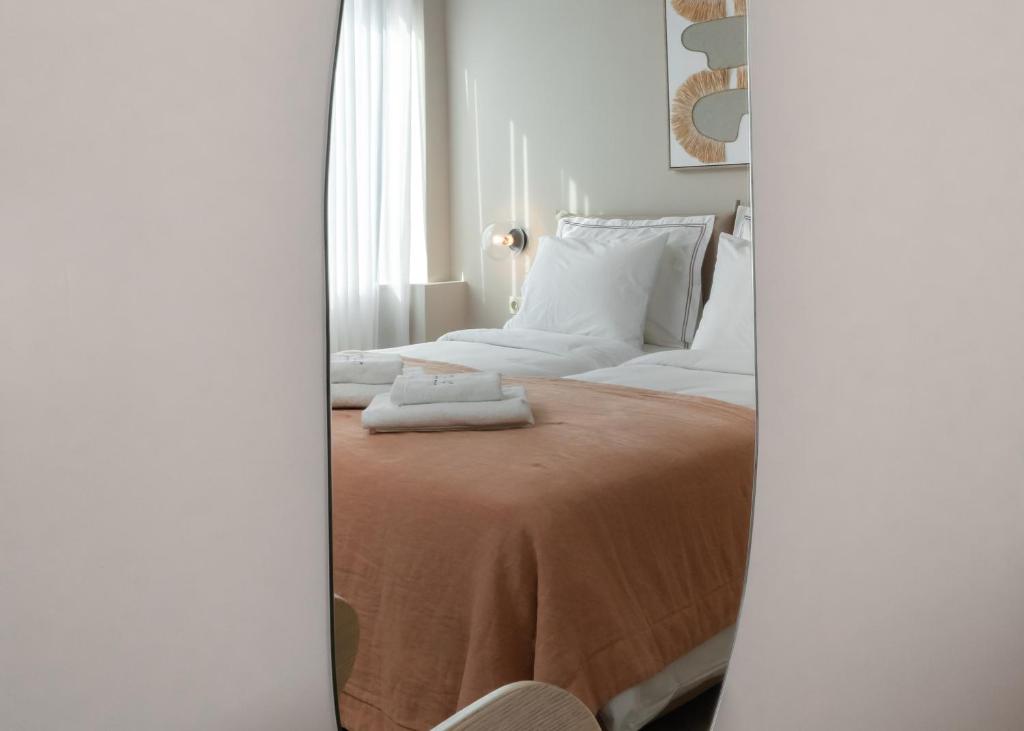 Num Suites & Lofts Athens - Resim 40