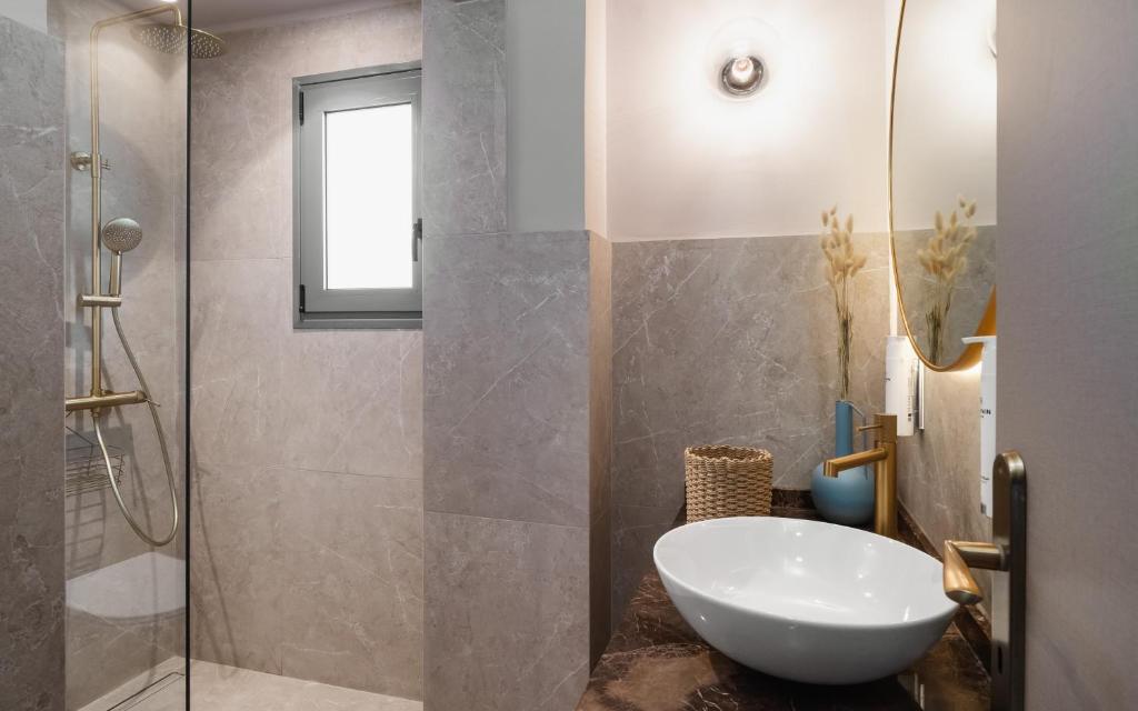 Num Suites & Lofts Athens - Resim 45