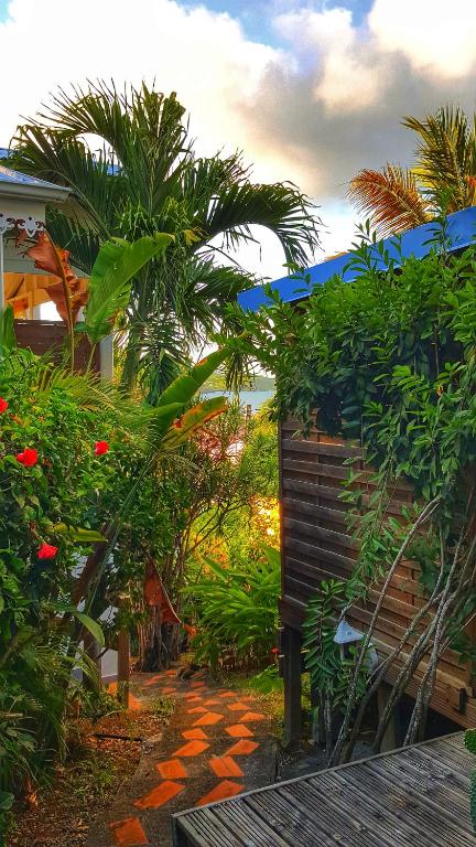 Zahrada ubytování Appartement Papay dans Villa Fleurs des Iles