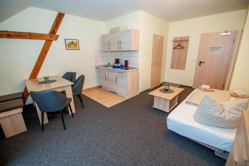 Scheunenherberge - One-Bedroom Apartment With Two Single Beds