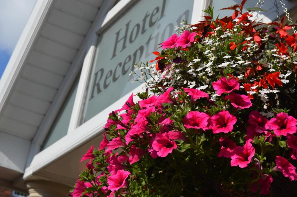 The Westlynne Hotel & Apartments - Resim 24