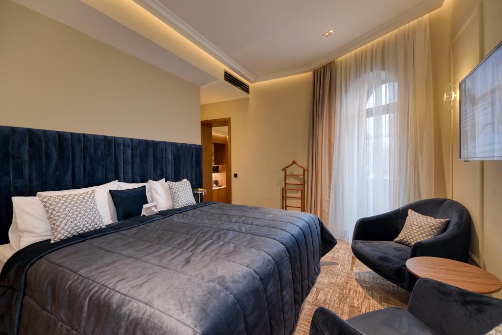 Hayasa Hotel Yerevan - 上套房
