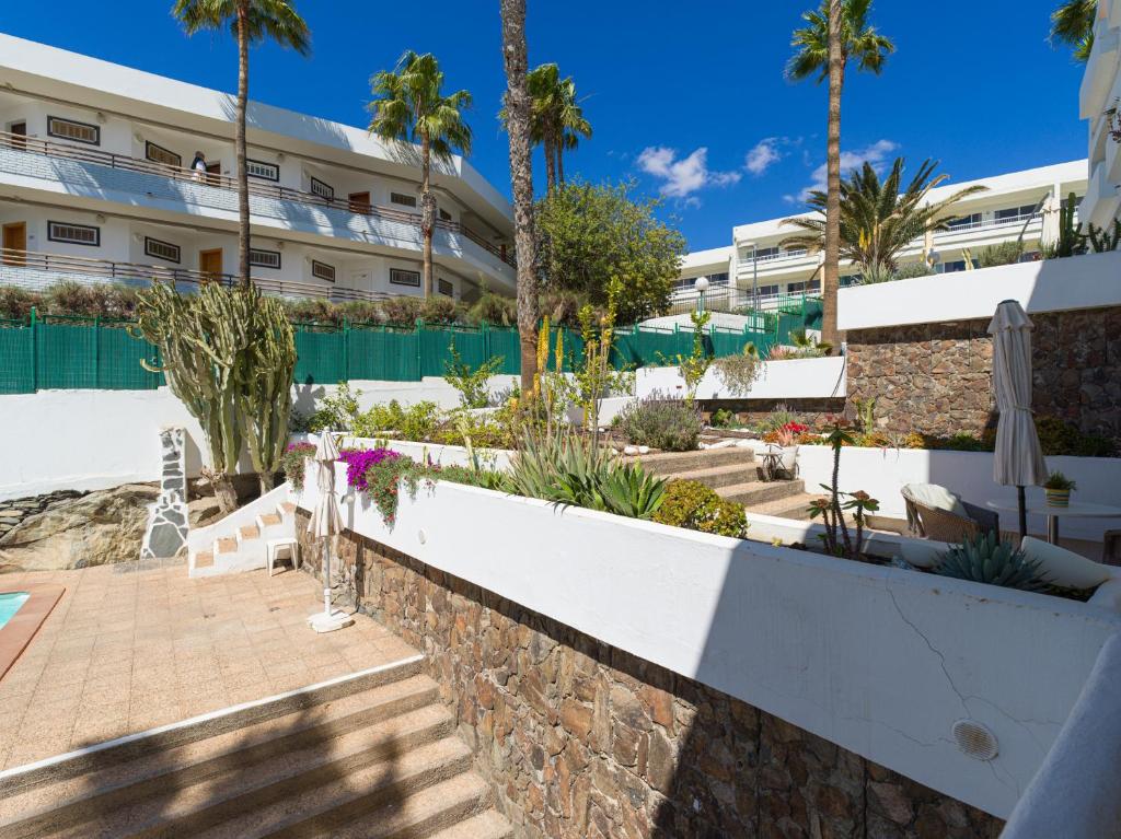 The building in which the holiday home is located