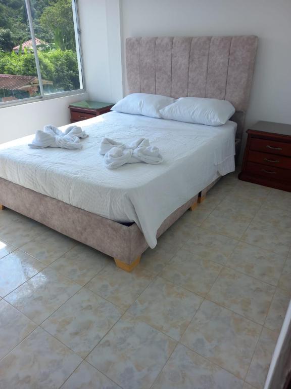 Guacamayas Resort Vacation - Habitación Doble Estándar Con Baño Compartido