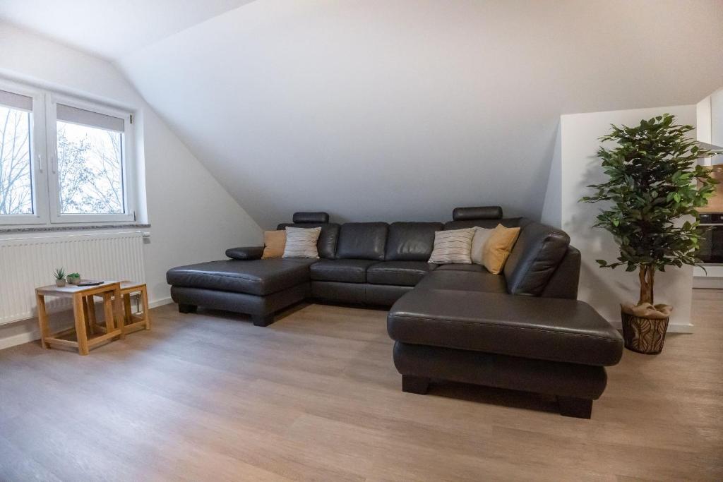 Posezení v ubytování High-quality renovated apt (TLA/Tlf/TDY-RAB)