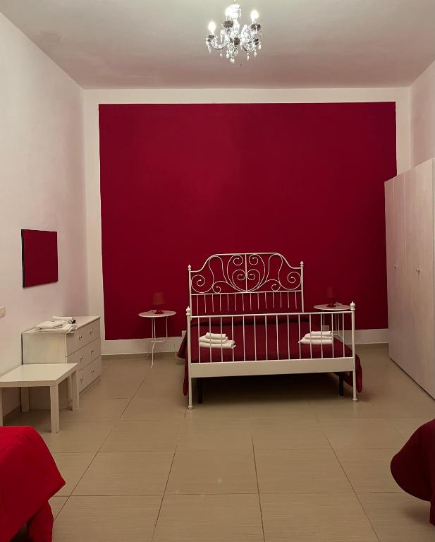 Postel nebo postele na pokoji v ubytování PERSEFONE LUXURY SUITE