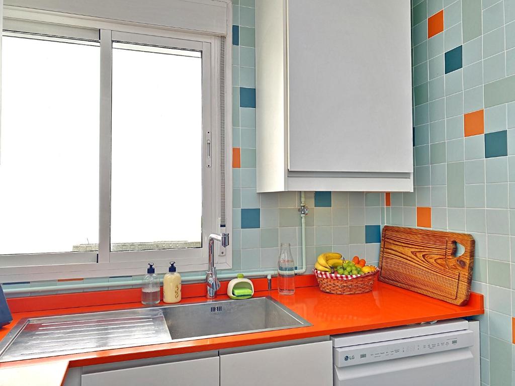Kuchyň nebo kuchyňský kout v ubytování Cómoda Habitación Doble cerca de los lugares emblemáticos de Madrid