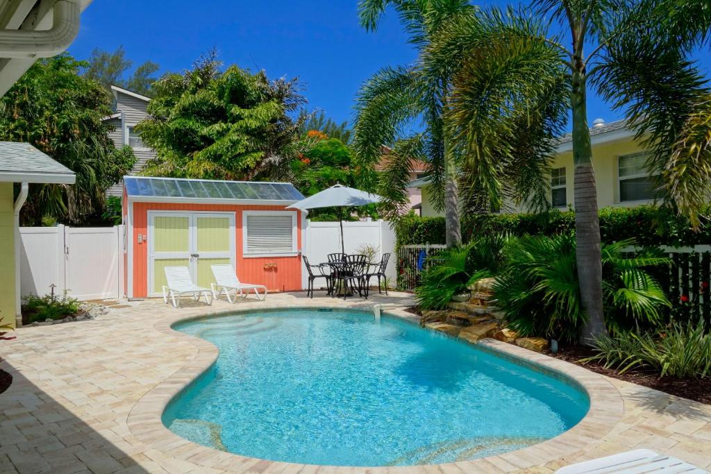 Turtle Crawl, Anna Maria (updated prices 2025)