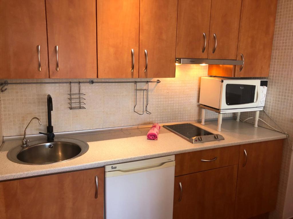 Kuchyň nebo kuchyňský kout v ubytování zona media apartamento confort monte oiz