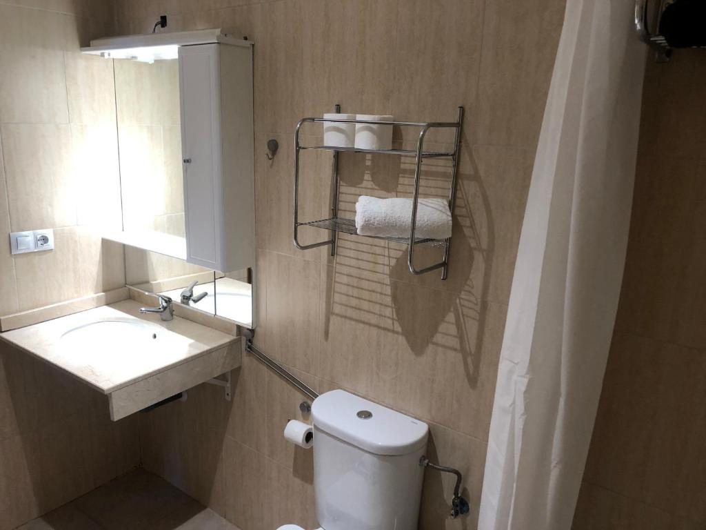 Koupelna v ubytování zona media apartamento confort monte oiz