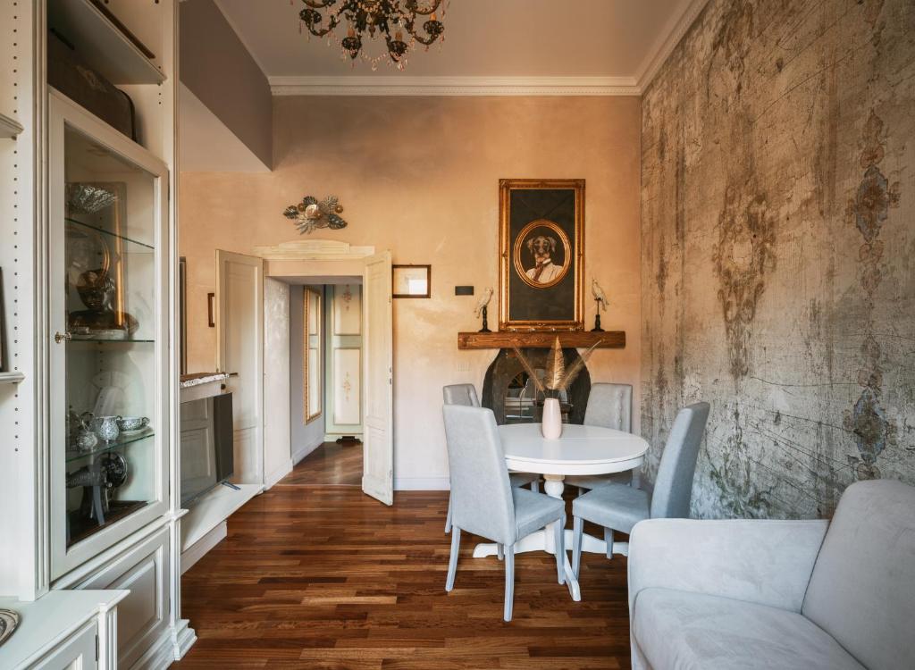 Como Bellevue Rosselli - One-Bedroom Apartment
